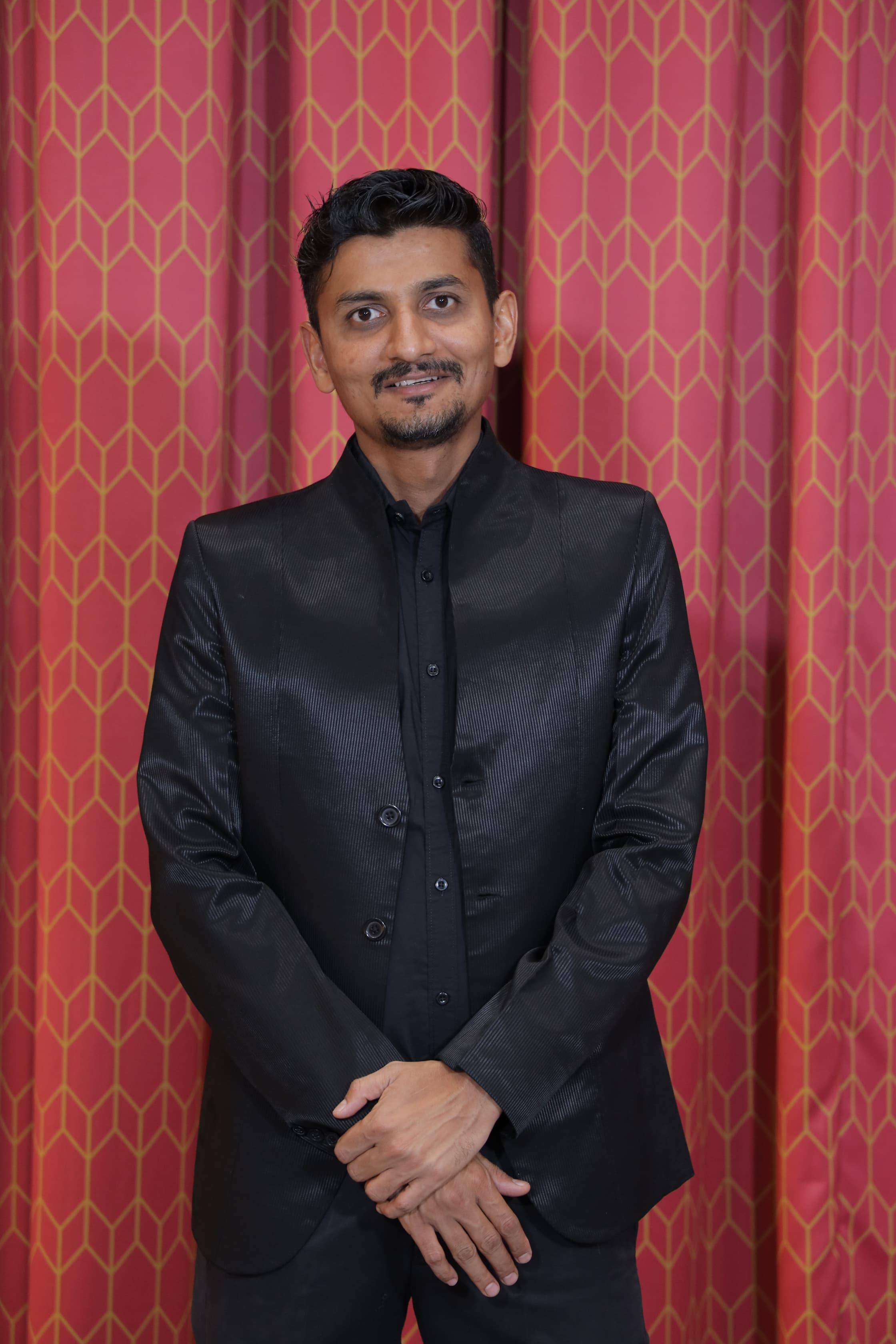 Dr. Ankur Varsani